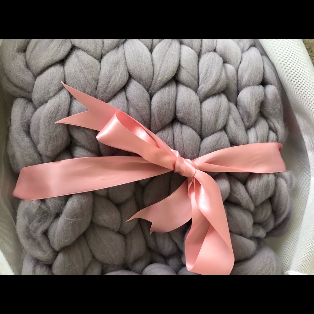 Merino wool chunky knit blanket